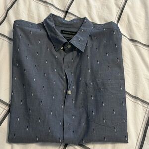 Banana Republic Short Sleeve Shirt